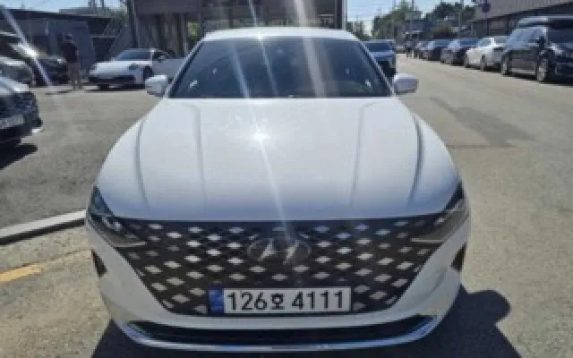 수원믿을수있는중고차 더 뉴 그랜저 IG 2.5 르블랑 매물 사진 11 - 2022/06 72,575km